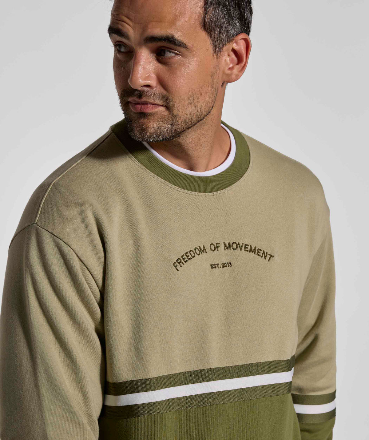 Mens Colour Block Crew Neck Sweater - Olive